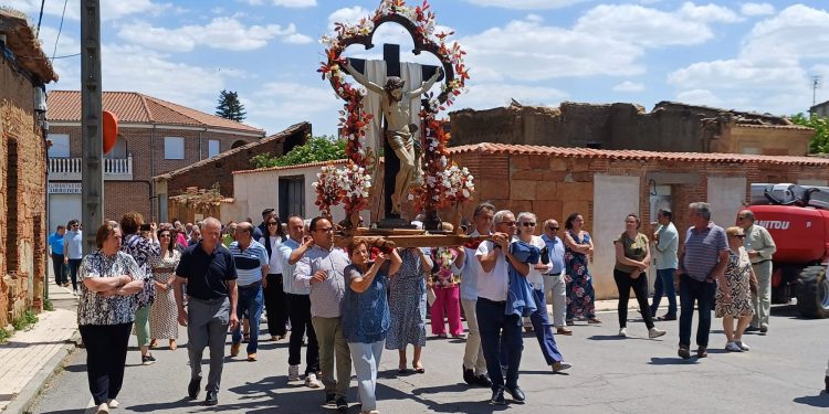 420 celemines y buen provecho para honrar en Villoruela al Santo Cristo de la Esperanza en el comienzo de sus fiestas patronales
