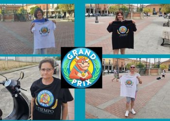 Ariadna, Julia, Rábida y Pilar reciben sus camisetas del Grand Prix tras ganar el concurso A TIEMPO en Facebook e Instagram