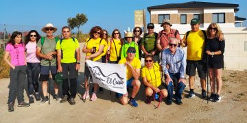 El club de senderismo Camino el Cristo de Alaraz hace la ruta de Santa Lucía entre las localidades de Almenara y Juzbado
