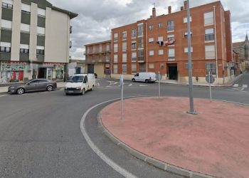 La Guardia Civil de Peñaranda detiene a un hombre en la rotonda de San Lázaro por quebrantar una orden de alejamiento