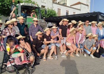 Víctor celebra su despedida de soltero en Peñaranda junto a sus amigos de toda la vida y con una inspiración plenamente rural
