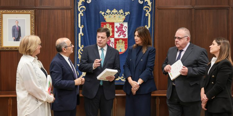 La Junta pone en marcha el nuevo programa de atención integral a la mujer dirigido a mejorar la salud física y emocional