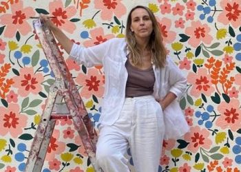 Moniquilla ya tiene su obra en el barrio salmantino del Oeste: «Me gustaría crear uno en Peñaranda, donde he crecido, donde está gran parte de mi familia y a la que sigo muy unida»