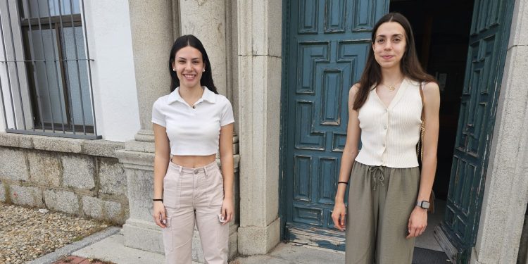 Vega Casas Orgaz y María Díaz García finalizan con Matrícula de Honor sus estudios de Bachillerato en el IES Sánchez Ruipérez