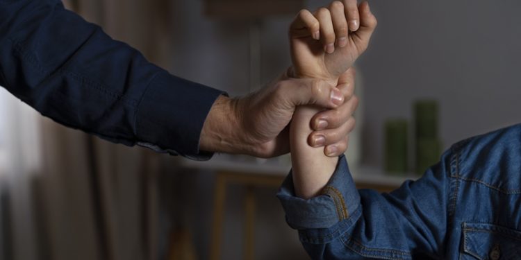 Interior ordena a los cuerpos policiales el refuerzo de la protección a las víctimas de violencia de género durante el periodo estival