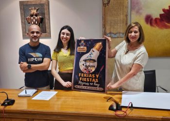 Peñaranda ya tiene cartel de las Ferias y Fiestas: un diseño creado por Paula Rodríguez e inspirado en el histórico mural «Philips»