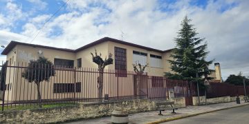 Peñaranda, Babilafuente y Macotera reciben las ayudas de la Junta para diversas obras de mejora en sus centros docentes