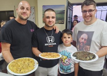 Alejandro Miguel gana el concurso de tortillas en Cordovilla con el chuletón como ingrediente sorpresa y con «mucho amor»