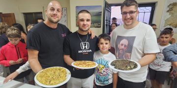 Alejandro Miguel gana el concurso de tortillas en Cordovilla con el chuletón como ingrediente sorpresa y con «mucho amor»