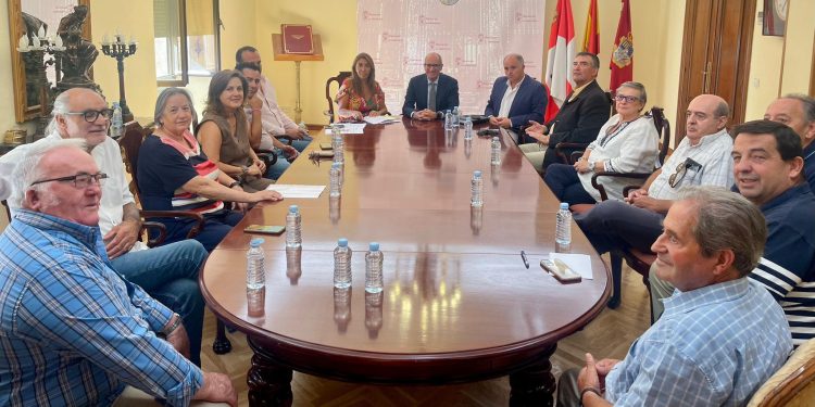 La Mancomunidad da un paso al frente para recuperar el servicio de Bomberos colaboradores y acusa a Peñaranda de «perderlo»