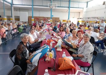 Encajeras peñarandinas viajan a tierras abulenses para participar en la VII edición del encuentro organizado en la villa de Cardeñosa