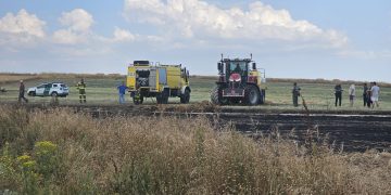 Nuevo incendio agrícola en la comarca en el término municipal de Bóveda del Río Almar con Bomberos de la Junta y Villares