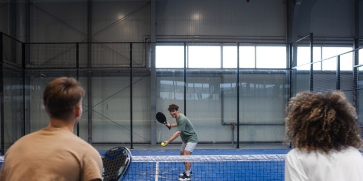 La pista cubierta de pádel tendrá que esperar en Peñaranda: la única empresa participante en la licitación retira su oferta