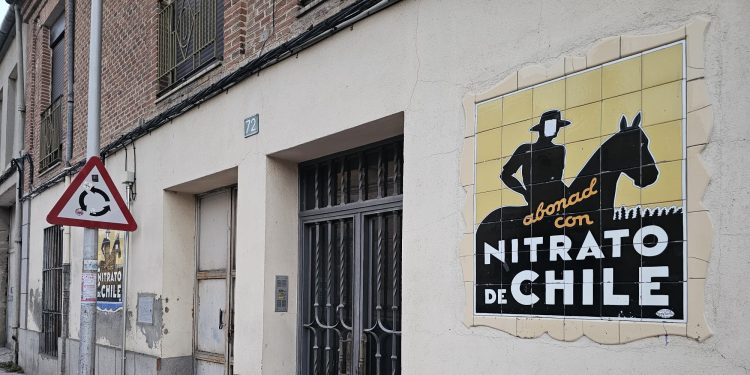 Los carteles de Nitrato de Chile que se conservan en Peñaranda: un tesoro que ya es Bien de Interés Cultural en Extremadura
