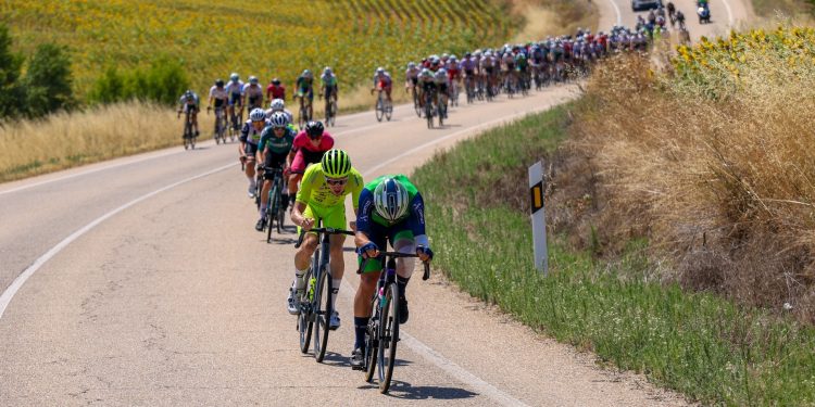 Todo listo en Peñaranda para recibir mañana la Vuelta Ciclista a Castilla y León con una meta volante en la calle del Carmen