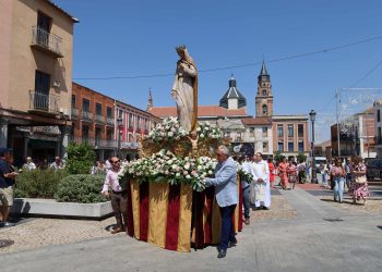 Santa María Reina se gana el cariño de los peñarandinos: la fiesta de la patrona de la ciudad se vive con gran solemnidad religiosa