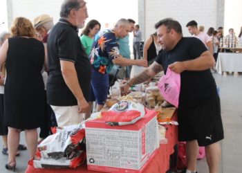 Arabayona de Mógica celebra el II Mercado Artesanal de la Patata como uno de los actos centrales de las fiestas de verano