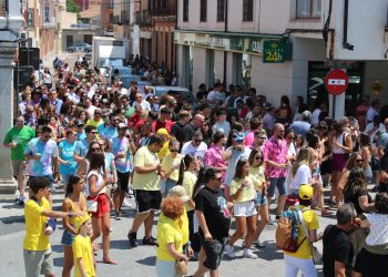 Airadilos llena Peñaranda de ambiente, colorido y diversión y sobre todo, de solidaridad a beneficio de la asociación Aerscyl