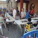 El ajedrez anima la mañana dominical en Peñaranda con un gran partida simultánea celebrada en la céntrica plaza de España