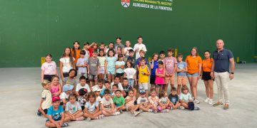 El campamento urbano de verano en Aldeaseca de la Frontera logra un nuevo éxito reuniendo a medio centenar de niños y niñas