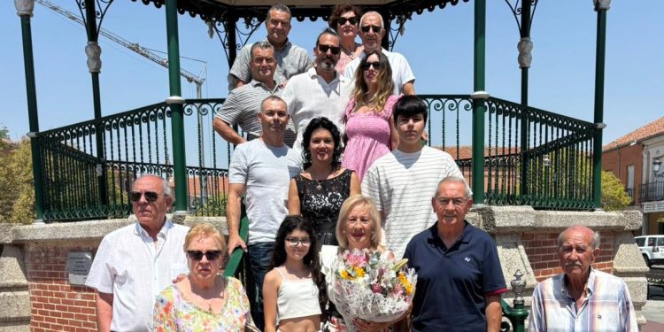 Pablo y Beni celebran en Peñaranda sus Bodas de Oro junto a sus familiares y en una jornada repleta de recuerdos y vivencias