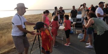El Campo de Peñaranda pone en valor la riqueza ornitológica del azud de Riolobos con una marcha en bici y observación de aves