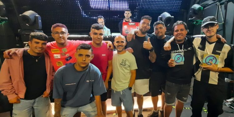 El joven macoterano Dj Cris gana el concurso de Djs en Peñaranda con un gran ambiente en la zona de las carpas de las peñas