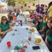 Despedida de las fiestas de San Bartolo con sabor a paella: casi 300 vecinos comparten la comida de confraternidad en el parque