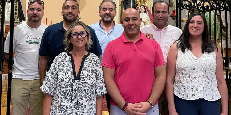 Guillermo Flores seguirá presidiendo la cofradía y cabildo del Santo Cristo del Humilladero en Peñaranda tras ser reelegido