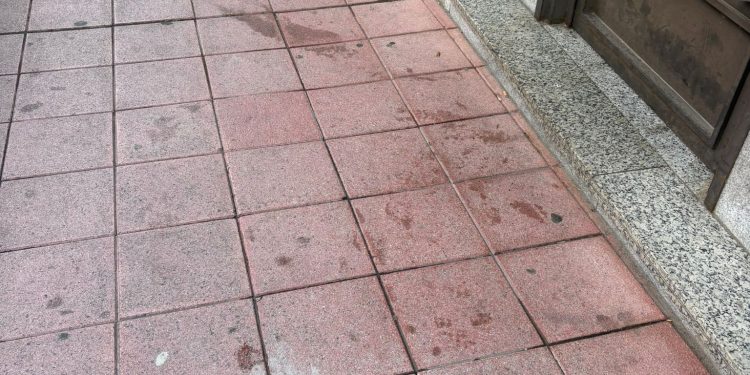 PeC reclama una mejora en los medios de limpieza: «el olor a orines y la suciedad en las calles ha sido constante este verano»