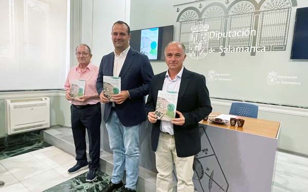 Mancera de Abajo suma un nuevo libro sobre su rico pasado escrito por Santos Martín y editado por la Diputación provincial