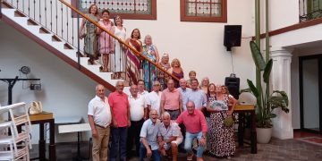 Los «Parralos» se reúnen en Peñaranda para celebrar un bonito reencuentro de primos y disfrutar de una comida en Las Cabañas