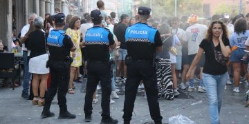Sin incidentes reseñables en la multitudinaria noche festiva de Peñaranda: atenciones sanitarias y varios objetos perdidos