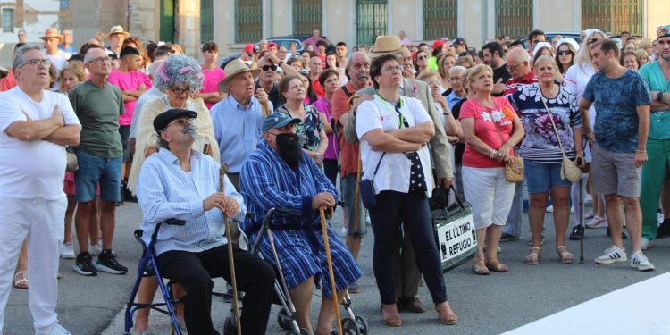 Palaciosrubios arranca sus fiestas con un emotivo pregón del coronel del Ejército del Aire Francisco Javier Mendi Pompa