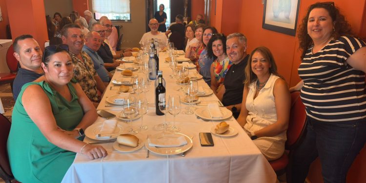 Los primos de la familia Plaza García, de raíces salmoraleñas, se reúnen en Peñaranda para disfrutar de un bonito encuentro