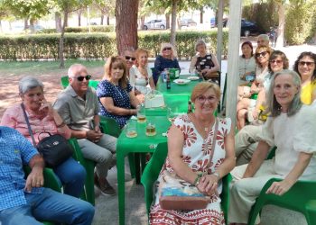 Los quint@s de Aldeaseca de la Frontera nacidos en 1961 y 1962 celebran un nuevo y animado encuentro de confraternidad