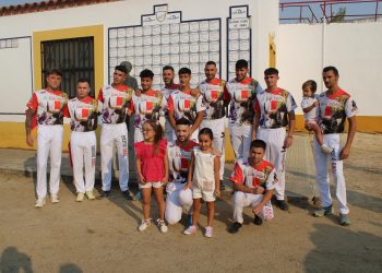 Gran tarde en La Florida de Peñaranda con el concurso de cortes y muchos ánimos y aplausos para los recortadores «de la tierra»