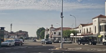 El cruce más concurrido de Peñaranda cuenta ya con tres cámaras de vigilancia del tráfico que controlará la Policía Local