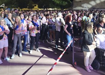 Folk on Crest, Desingles y Kubo protagonizan en Peñaranda una gran noche musical a la espera de un «finde» multitudinario