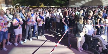 Folk on Crest, Desingles y Kubo protagonizan en Peñaranda una gran noche musical a la espera de un «finde» multitudinario