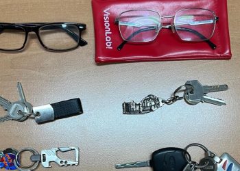¿Qué es lo que más pierden los peñarandinos?: gafas y llaves son lo más entregado a la Policía Local para devolver a sus dueños