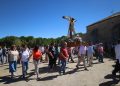 Alaraz vuelve al monte para honrar al Cristo con misa, procesión en el entorno de la ermita y una paella para 700 comensales