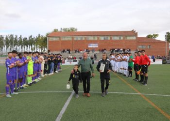 «Ese Rubio como mola, se merece una ola»: Antonio Sáez recibe un emotivo y merecido homenaje del Club Deportivo Peñaranda