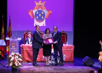 «Lo que somos, se lo debemos a ella»: Peñaranda entrega la Medalla de Oro a título póstumo a María Hernández Alonso, Mari Cabañas, la gran y mejor embajadora de la gastronomía local