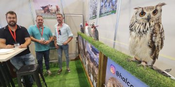 Abiocontrol participa en Salamaq 2025 y presenta sus servicios: desde exhibiciones de cetrería a servicio de gestión de plagas