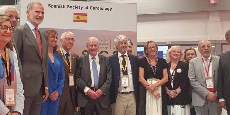 El peñarandino Chema de la Torre participa en el Congreso de la Sociedad Europea de Cardiología que ha contado hoy con el Rey