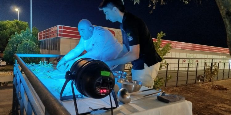 Los Álamos Laboratorio Gastronómico sorprende en Salamaq con una brillante degustación en la carpa de Salamanca en Bandeja