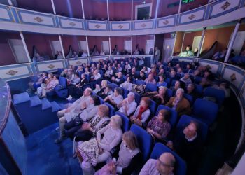Peñaranda saborea el jazz en el centenario teatro Calderón con el brillante concierto ofrecido ayer por Irati Bilbao Quinteto