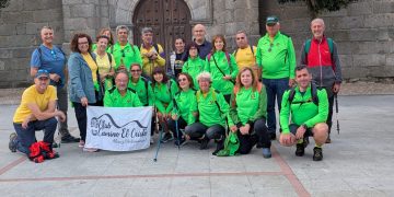 El club de senderismo Camino el Cristo de Alaraz disfruta de una nueva ruta hasta la ermita del Espino en tierras abulenses
