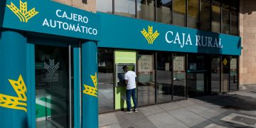 Unacc y Caja Rural de Salamanca impulsan el talento universitario con el nuevo Premio al Mejor Trabajo de Fin de Grado (TFG)